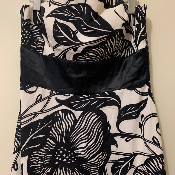 Strapless print dress - Picture 3 of 3